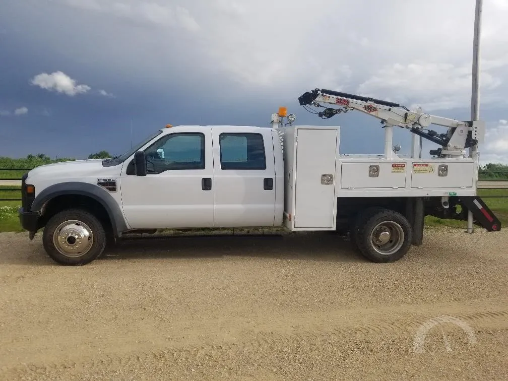 2008 FORD F550 XL