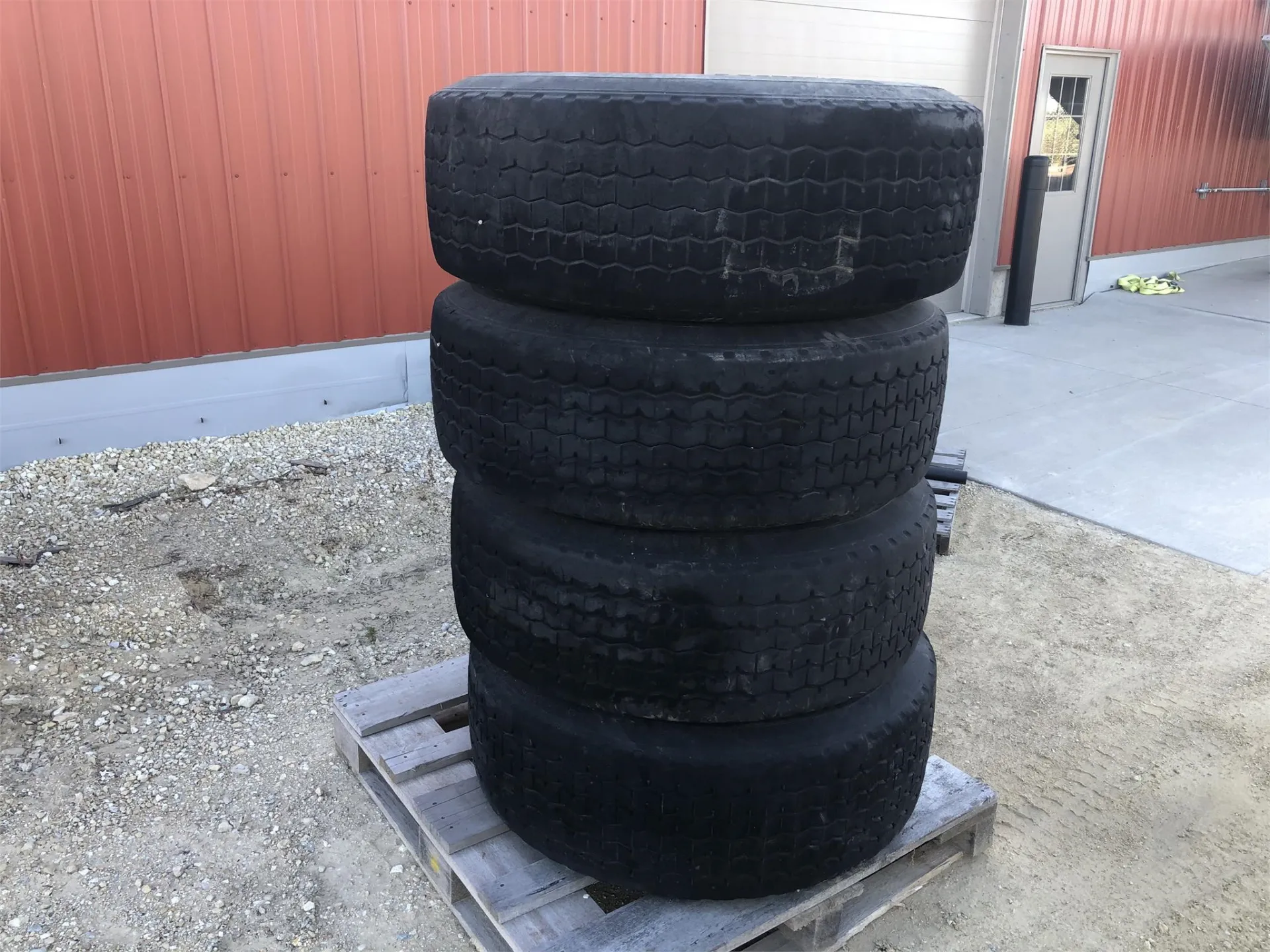 GOODYEAR G286 385/65R225 TIRES