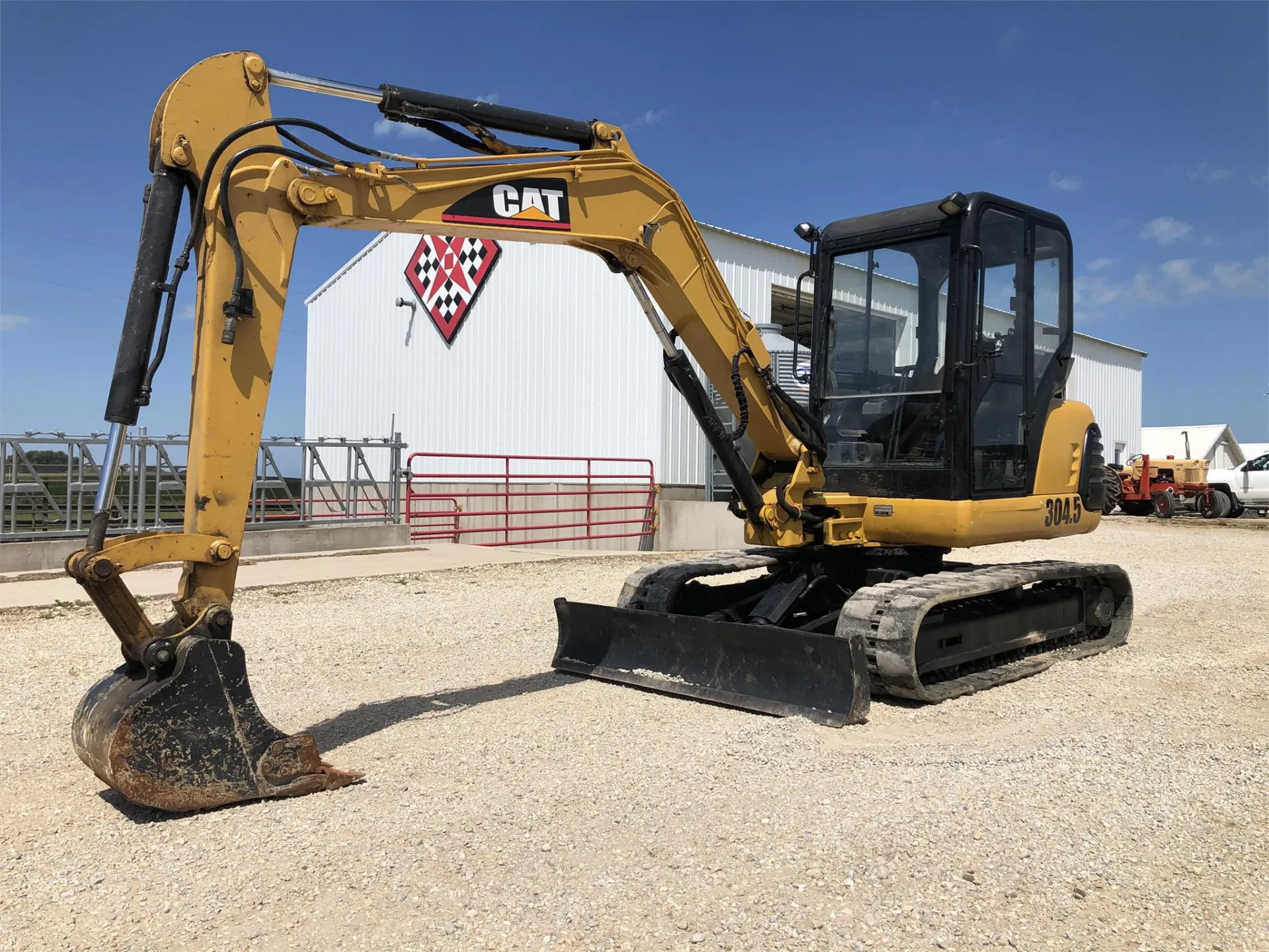 2001 CATERPILLAR 304.5 MINI EXCAVATOR