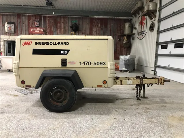 2005 INGERSOLL-RAND P185WJD