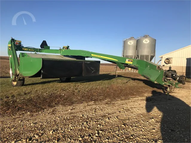 2015 JOHN DEERE 630