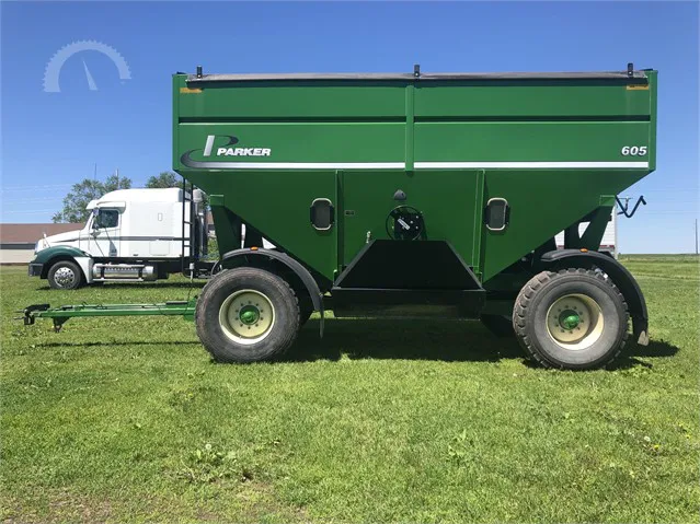 2014 PARKER 605