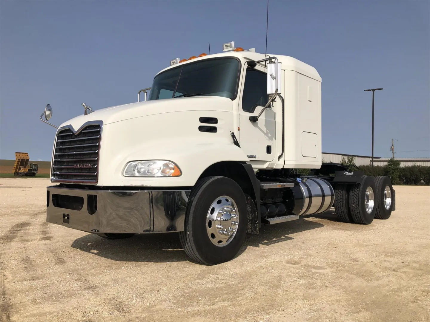 2013 MACK PINNACLE CXU613