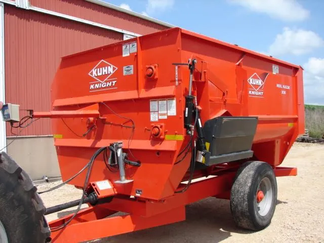 2009 KUHN KNIGHT 3136