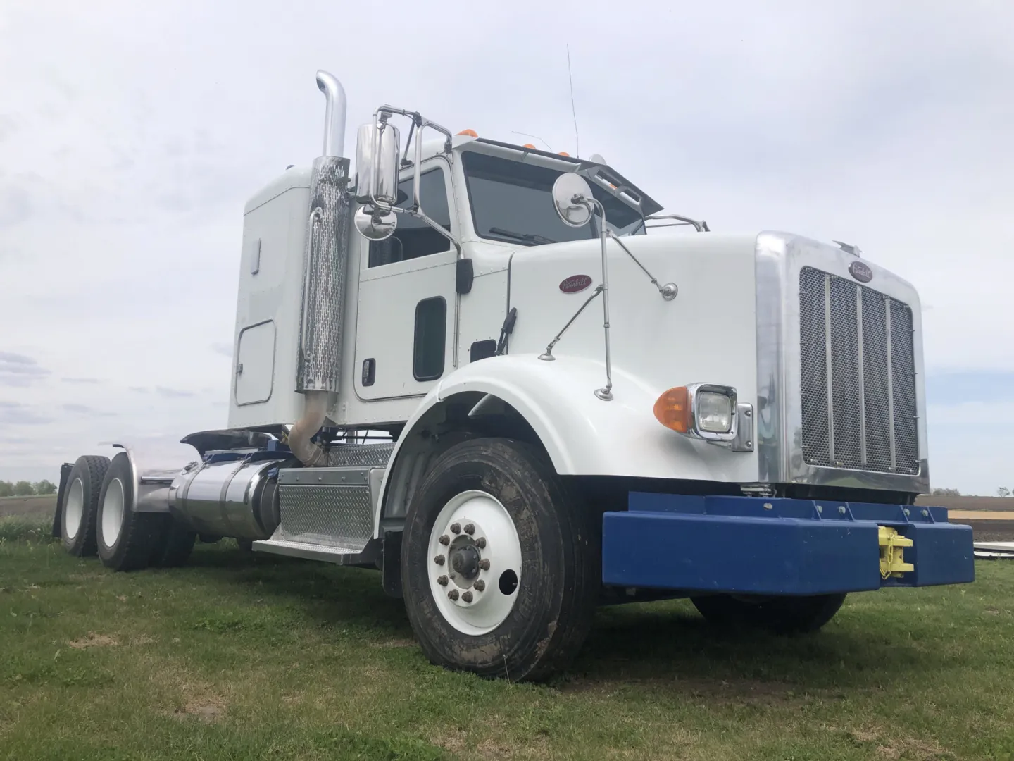 2015 PETERBILT 365