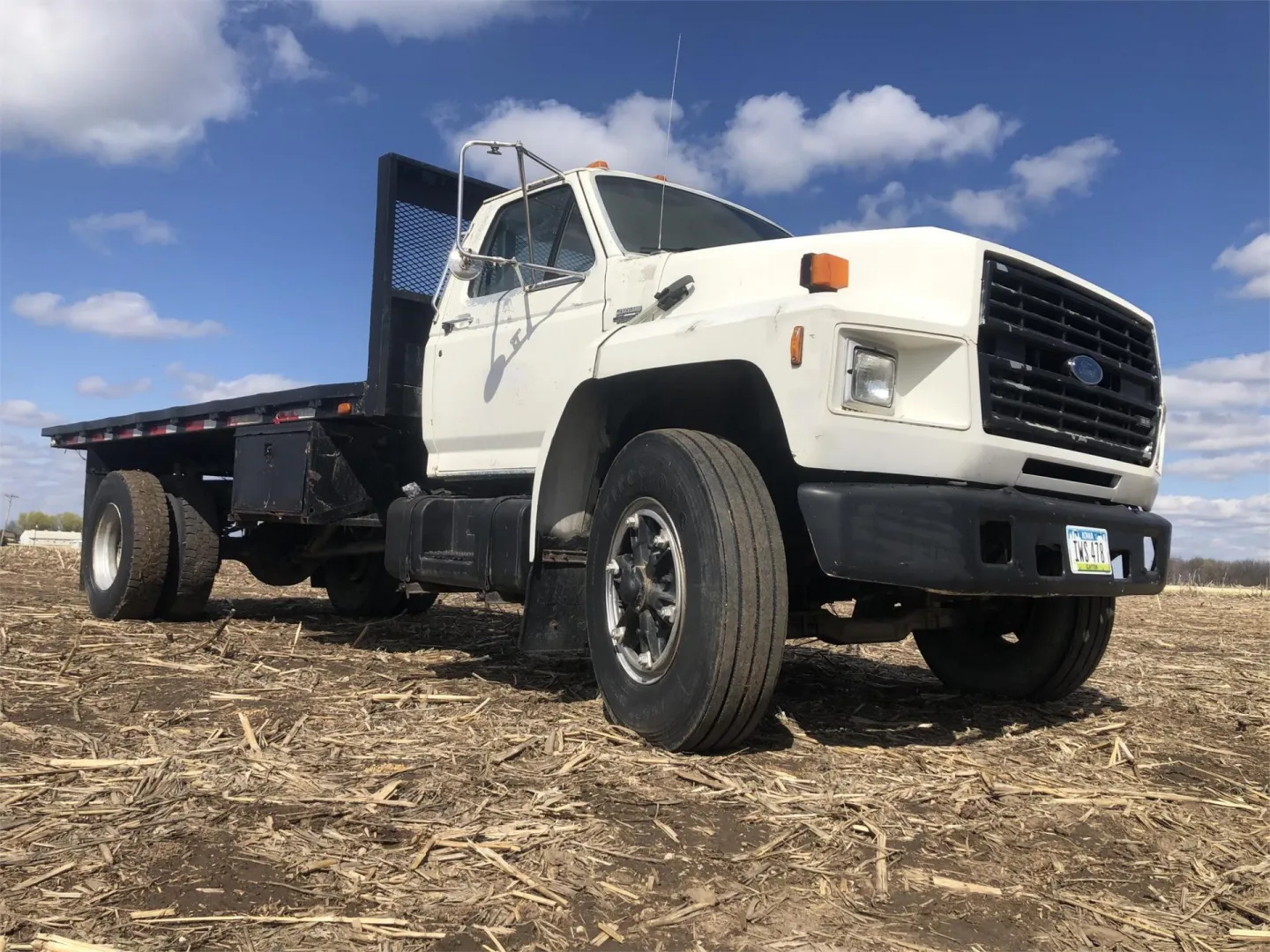 1991 FORD F700
