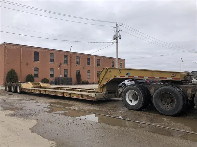 1992 TALBERT RGN WITH ADDITIONAL JEEP AND TAG AXLE