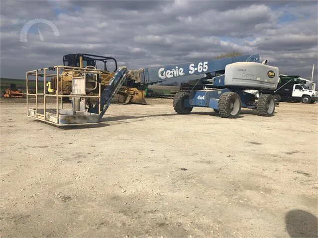 2012 GENIE S65