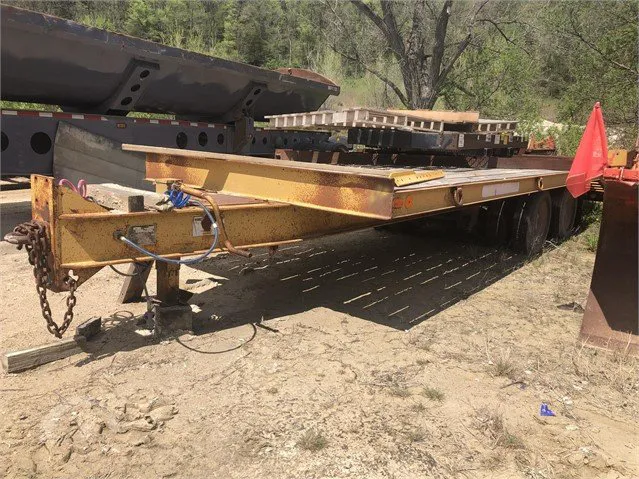 1987 LOAD KING 24 FOOT 20 TON TAG TRAILER
