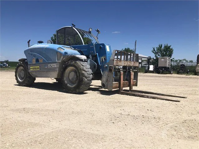 2012 GENIE GTH5519