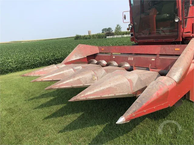 INTERNATIONAL 844