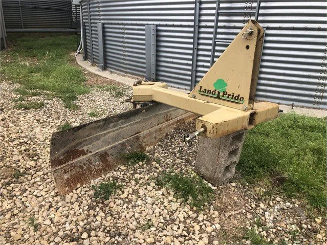  LAND PRIDE 6 FOOT 3 POINT TRACTOR BLADE 