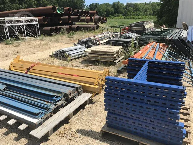 PALLETS OF PALLET RACKING/SHELVING