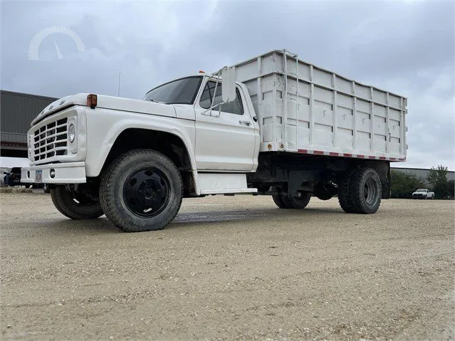 1974 FORD F600