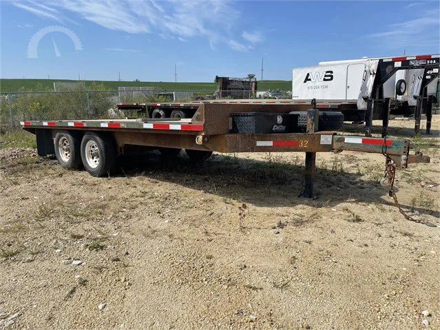 2002 BEHNKE 16 FOOT FLATBED BUMPER PULL TRAILER