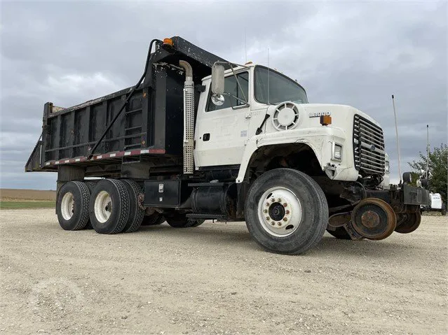 1996 FORD LNT8000