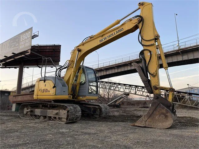 2007 NEW HOLLAND E130SR LC
