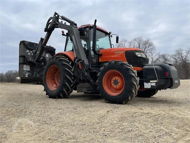 2010 KUBOTA M108SDS