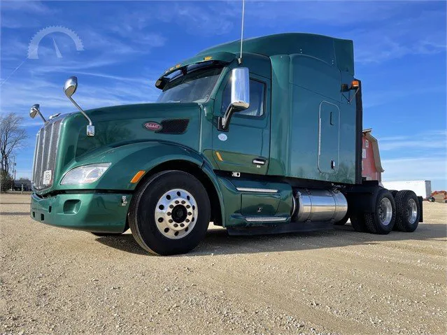 2013 PETERBILT 579