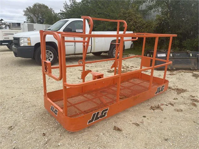  JLG 3FT X 8FT BOOMLIFT MAN BASKET