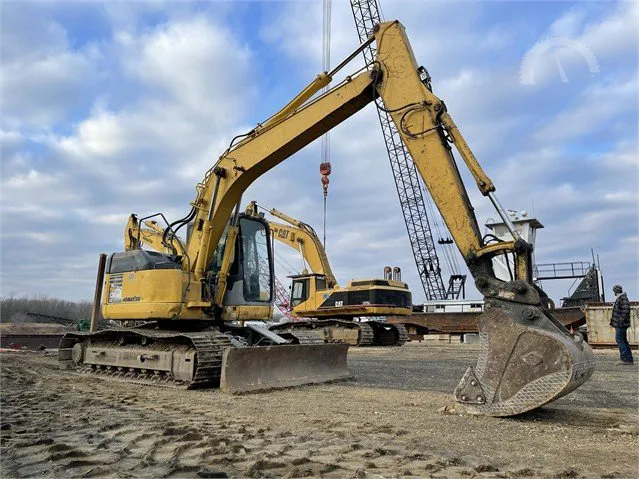 KOMATSU PC138US LC