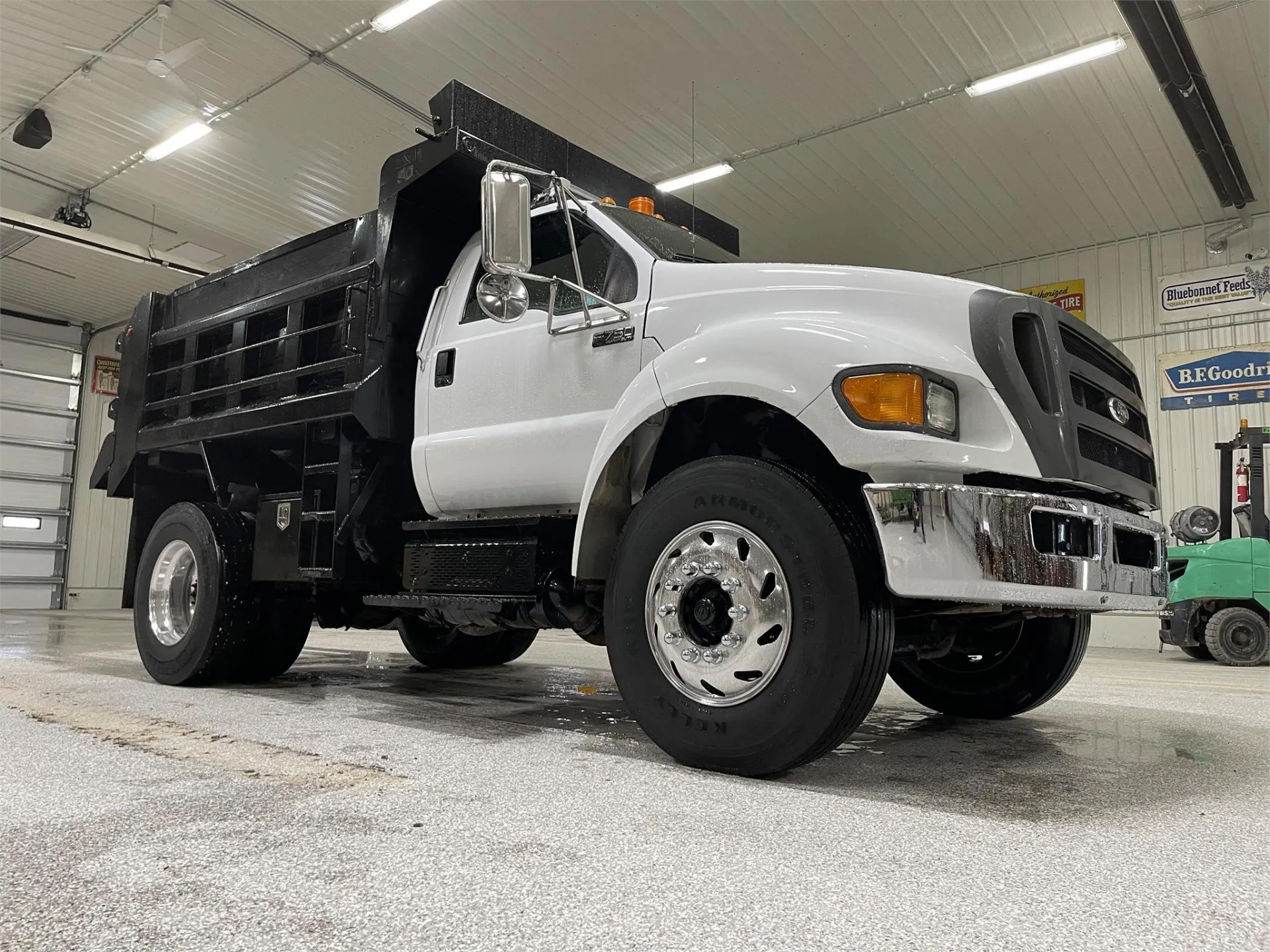 2013 FORD F750 Dump Truck